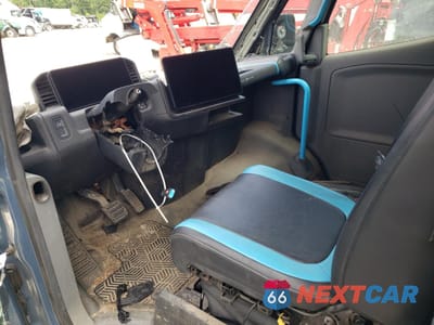 Zdjęcie 8 z 13 samochodu: 2022 RIVIAN EDV 700 VIN:7FCEHDB76NN003537 - miniatura