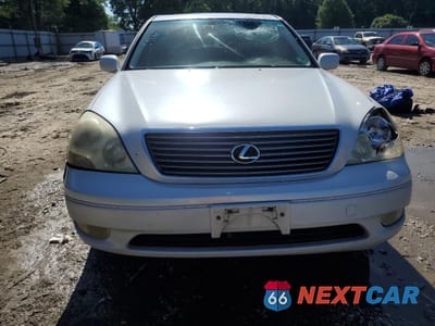 Piąte zdjęcie samochodu w środku: 2001 LEXUS LS 430 VIN:JTHBN30F710003641 - miniatura