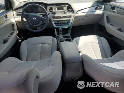 Zdjęcie 8 z 12 samochodu: 2017 HYUNDAI SONATA SE VIN:5NPE24AF5HH468380 - miniatura