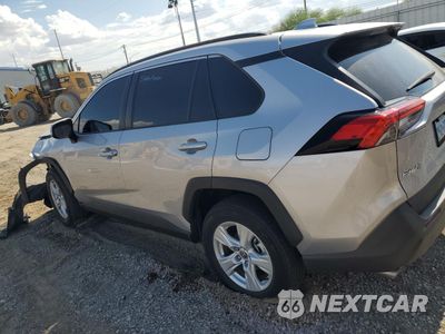 Drugie zdjęcie samochodu z przodu: 2021 TOYOTA RAV4 XLE VIN:2T3W1RFVXMC151073 - miniatura