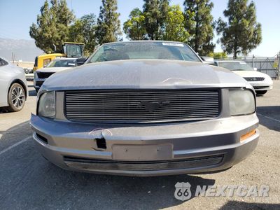 Piąte zdjęcie samochodu w środku: 2007 FORD MUSTANG VIN:1ZVFT80N475287851 - miniatura