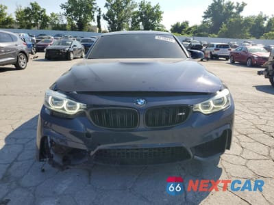 Piąte zdjęcie samochodu w środku: 2016 BMW M3 VIN:WBS8M9C59GP967042 - miniatura