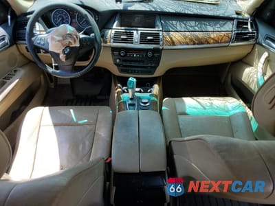 Zdjęcie 8 z 14 samochodu: 2008 BMW X5 4.8I VIN:5UXFE83548L167603 - miniatura