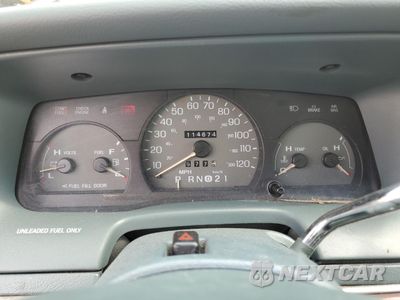 Zdjęcie 9 z 14 samochodu: 1995 MERCURY GRAND MARQUIS GS VIN:2MELM74W1SX652850 - miniatura