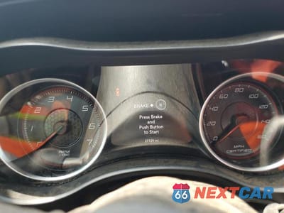 Zdjęcie 9 z 12 samochodu: 2021 DODGE CHARGER SRT HELLCAT VIN:2C3CDXL93MH660916 - miniatura