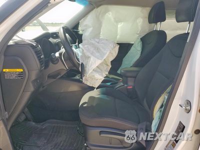 Zdjęcie 7 z 13 samochodu: 2018 KIA SOUL VIN:KNDJN2A25J7897021 - miniatura
