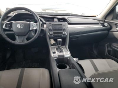 Zdjęcie 8 z 12 samochodu: 2018 HONDA CIVIC LX VIN:19XFC2F51JE023456 - miniatura