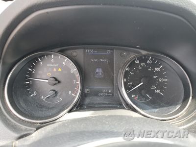 Zdjęcie 9 z 14 samochodu: 2018 NISSAN ROGUE S VIN:KNMAT2MV7JP579123 - miniatura