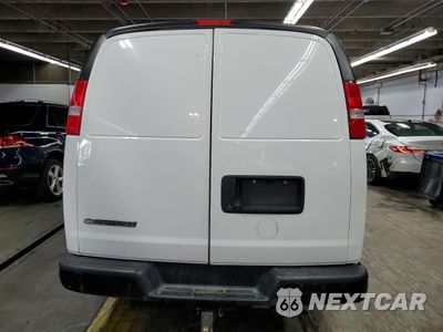 Zdjęcie 6 z 13 samochodu: 2020 CHEVROLET EXPRESS G2500 VIN:1GCWGAFG9L1144001 - miniatura
