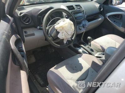 Zdjęcie 8 z 12 samochodu: 2006 TOYOTA RAV4 VIN:JTMBD33V566020319 - miniatura