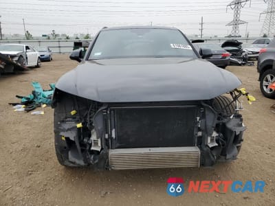 Piąte zdjęcie samochodu w środku: 2019 AUDI SQ5 PRESTIGE VIN:WA1C4AFY0K2074931 - miniatura