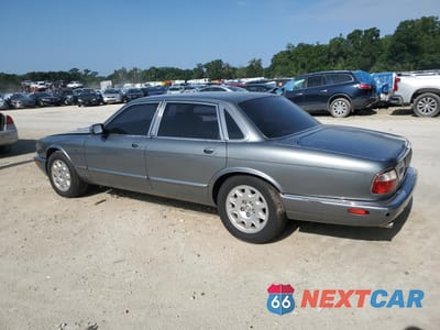 Drugie zdjęcie samochodu z przodu: 2003 JAGUAR XJ8 VIN:SAJDA14C33LF57646 - miniatura