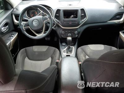 Zdjęcie 8 z 13 samochodu: 2018 JEEP CHEROKEE LATITUDE VIN:1C4PJMCB6JD619146 - miniatura