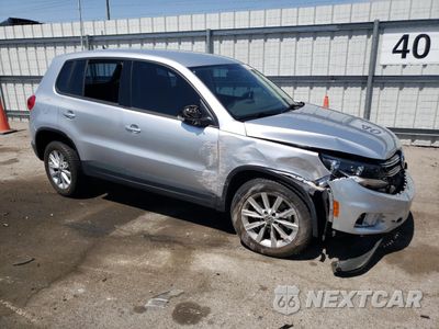 Czwarte zdjęcie samochodu z boku: 2018 VOLKSWAGEN TIGUAN LIMITED VIN:WVGAV7AX2JK003607 - miniatura