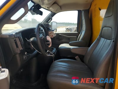 Zdjęcie 7 z 14 samochodu: 2021 GMC SAVANA CUTAWAY G3500 VIN:7GZ37TC74MN007127 - miniatura