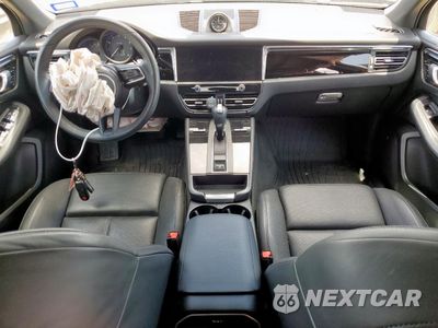 Zdjęcie 8 z 13 samochodu: 2022 PORSCHE MACAN VIN:WP1AA2A58NLB11973 - miniatura