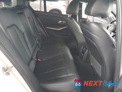 Zdjęcie 10 z 12 samochodu: 2023 BMW 330E VIN:3MW39FF05P8D00837 - miniatura