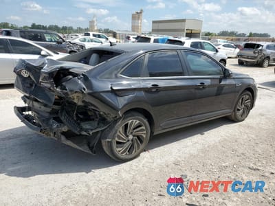 Trzecie zdjęcie samochodu z tyłu: 2019 VOLKSWAGEN JETTA SEL PREMIUM VIN:3VWG57BU8KM204289 - miniatura