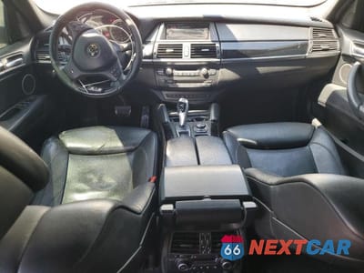 Zdjęcie 8 z 12 samochodu: 2011 BMW X6 M VIN:5YMGZ0C55BLK14003 - miniatura