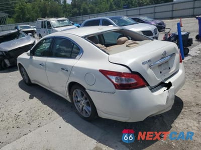 Drugie zdjęcie samochodu z przodu: 2010 NISSAN MAXIMA S VIN:1N4AA5AP7AC831303 - miniatura