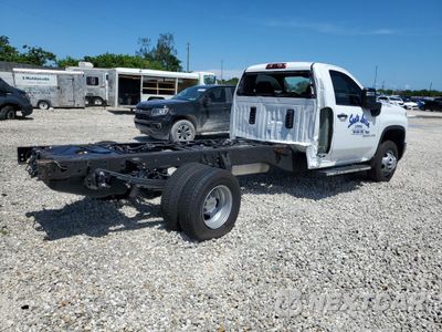Trzecie zdjęcie samochodu z tyłu: 2025 CHEVROLET SILVERADO C3500 VIN:1GB3ARE7XSF119179 - miniatura