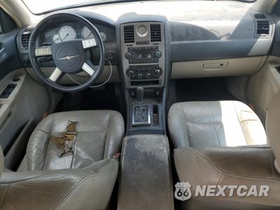 Zdjęcie 8 z 14 samochodu: 2005 CHRYSLER 300 TOURING VIN:2C3JA53G65H539835 - miniatura