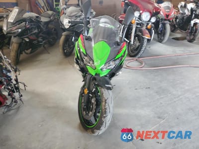 Drugie zdjęcie samochodu z przodu: 2020 KAWASAKI EX650 N VIN:ML5EXEN12LDA09714 - miniatura