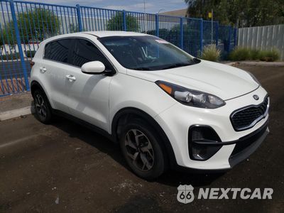 Czwarte zdjęcie samochodu z boku: 2021 KIA SPORTAGE LX VIN:KNDPM3AC1M7880197 - miniatura