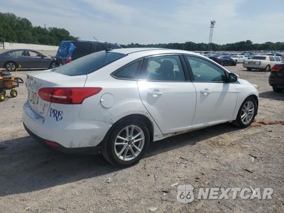 Trzecie zdjęcie samochodu z tyłu: 2015 FORD FOCUS SE VIN:1FADP3F22FL342506 - miniatura