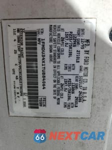 Zdjęcie 13 z 15 samochodu: 1996 FORD EXPLORER VIN:1FMDU34X1TUB84064 - miniatura