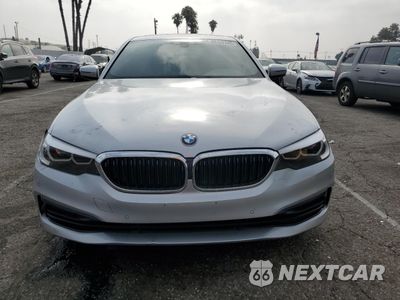 Piąte zdjęcie samochodu w środku: 2019 BMW 530E VIN:WBAJA9C5XKB398545 - miniatura