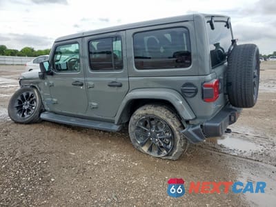 Drugie zdjęcie samochodu z przodu: 2021 JEEP WRANGLER UNLIMITED SAHARA 4XE VIN:1C4JJXP67MW688912 - miniatura