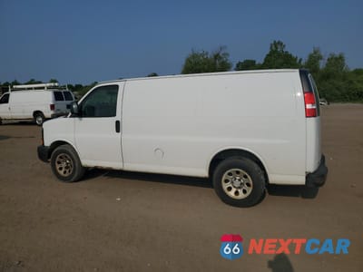 Drugie zdjęcie samochodu z przodu: 2010 CHEVROLET EXPRESS G1500 VIN:1GCUGAD49A1173057 - miniatura