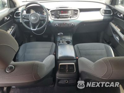 Zdjęcie 8 z 15 samochodu: 2017 KIA SORENTO LX VIN:5XYPG4A34HG226140 - miniatura