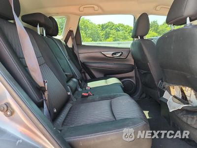 Zdjęcie 11 z 15 samochodu: 2018 NISSAN ROGUE S VIN:KNMAT2MT0JP582489 - miniatura