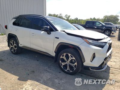 Czwarte zdjęcie samochodu z boku: 2022 TOYOTA RAV4 PRIME XSE VIN:JTMFB3FV7ND086318 - miniatura