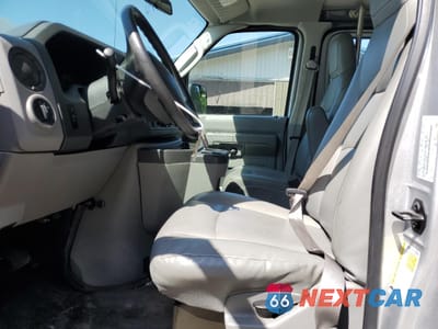 Zdjęcie 7 z 13 samochodu: 2012 FORD ECONOLINE E250 VAN VIN:1FTNE2EW7CDB39510 - miniatura