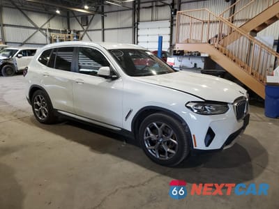 Czwarte zdjęcie samochodu z boku: 2022 BMW X3 XDRIVE30I VIN:5UX53DP03N9M81292 - miniatura