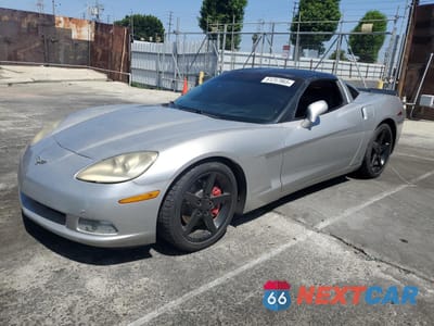 2005 CHEVROLET CORVETTE 1G1YY24U455126417 - główne zdjęcie licytacji z USA - miniatura