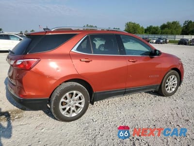 Trzecie zdjęcie samochodu z tyłu: 2020 CHEVROLET EQUINOX LT VIN:2GNAXUEV0L6246058 - miniatura