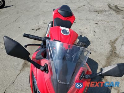 Piąte zdjęcie samochodu w środku: 2016 KAWASAKI EX300 B VIN:JKAEX8B11GDA31795 - miniatura