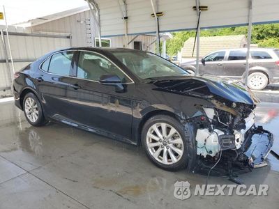 Czwarte zdjęcie samochodu z boku: 2019 TOYOTA CAMRY LE VIN:4T1B11HK4KU268378 - miniatura