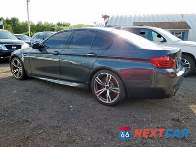 Trzecie zdjęcie samochodu z tyłu: 2013 BMW M5 VIN:WBSFV9C5XDD096847 - miniatura