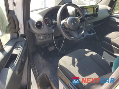 Zdjęcie 8 z 15 samochodu: 2025 MERCEDES-BENZ SPRINTER 2500 VIN:W1Y4KBHY7SP755704 - miniatura