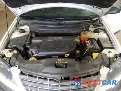 Zdjęcie 12 z 14 samochodu: 2004 CHRYSLER PACIFICA VIN:2C8GF68424R291585 - miniatura