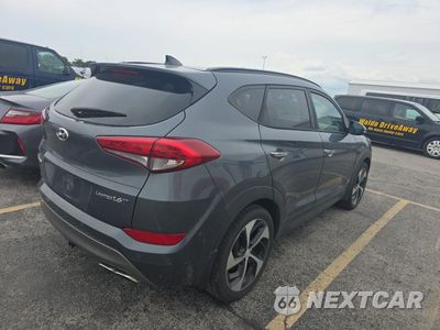 Czwarte zdjęcie samochodu z boku: 2016 HYUNDAI TUCSON LIMITED VIN:KM8J33A25GU240589 - miniatura