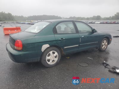 Trzecie zdjęcie samochodu z tyłu: 2001 HYUNDAI SONATA GL VIN:KMHWF25S51A393869 - miniatura