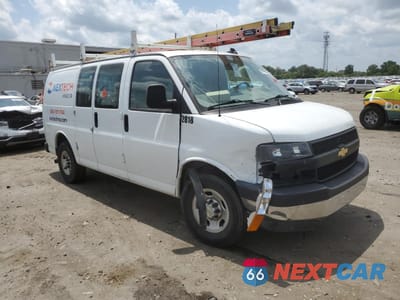 Czwarte zdjęcie samochodu z boku: 2023 CHEVROLET EXPRESS G2500 VIN:1GCWGAFP3P1207650 - miniatura