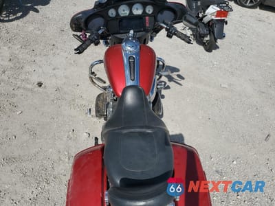 Zdjęcie 6 z 10 samochodu: 2019 HARLEY-DAVIDSON FLHX VIN:1HD1KBC13KB652695 - miniatura
