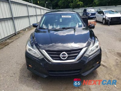 Piąte zdjęcie samochodu w środku: 2018 NISSAN ALTIMA 2.5 VIN:1N4AL3APXJC267354 - miniatura